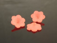 akrylový korálek - kytička