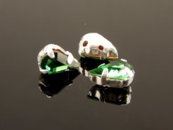 Preciosa MC Pearshape in Sew-on Setting