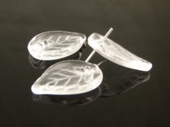 Czech glass Leaf beads 16