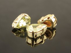 Preciosa MC Pearshape in Sew-on Setting